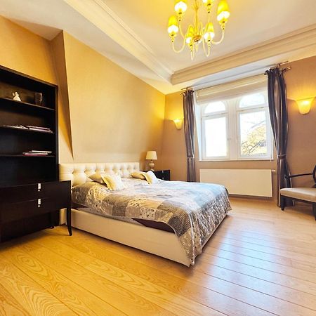 Luxury Apartment Diamond Karlsbad Exteriör bild