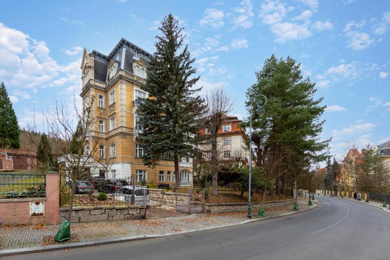 Luxury Apartment Diamond Karlsbad Exteriör bild